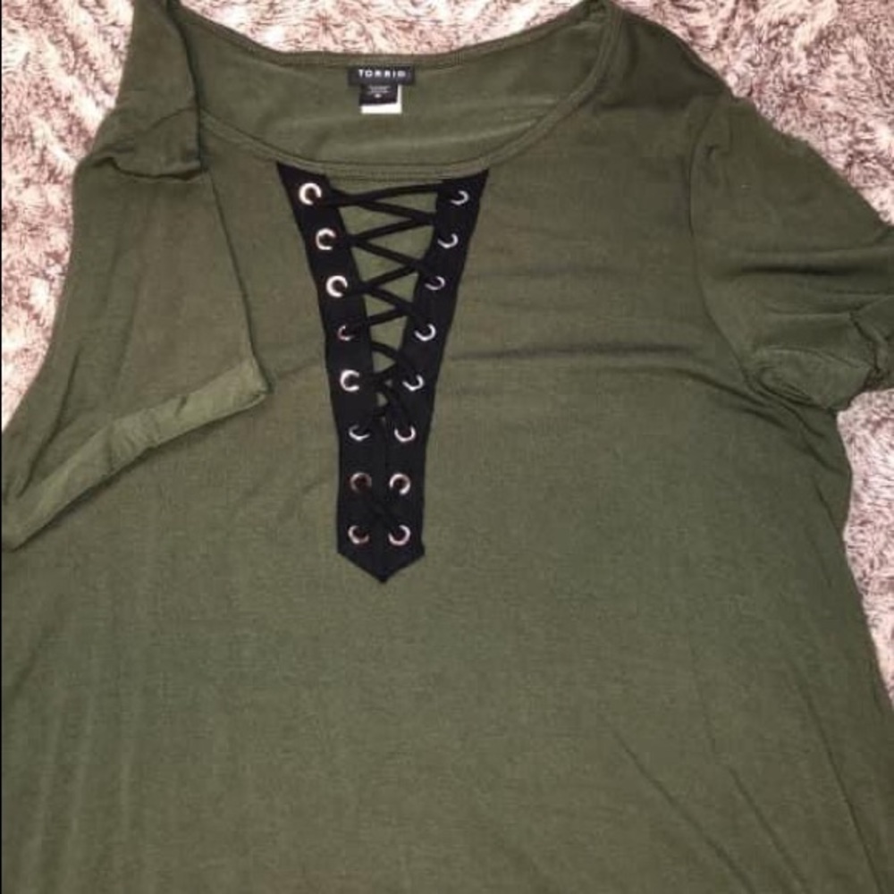 Torrid shirt